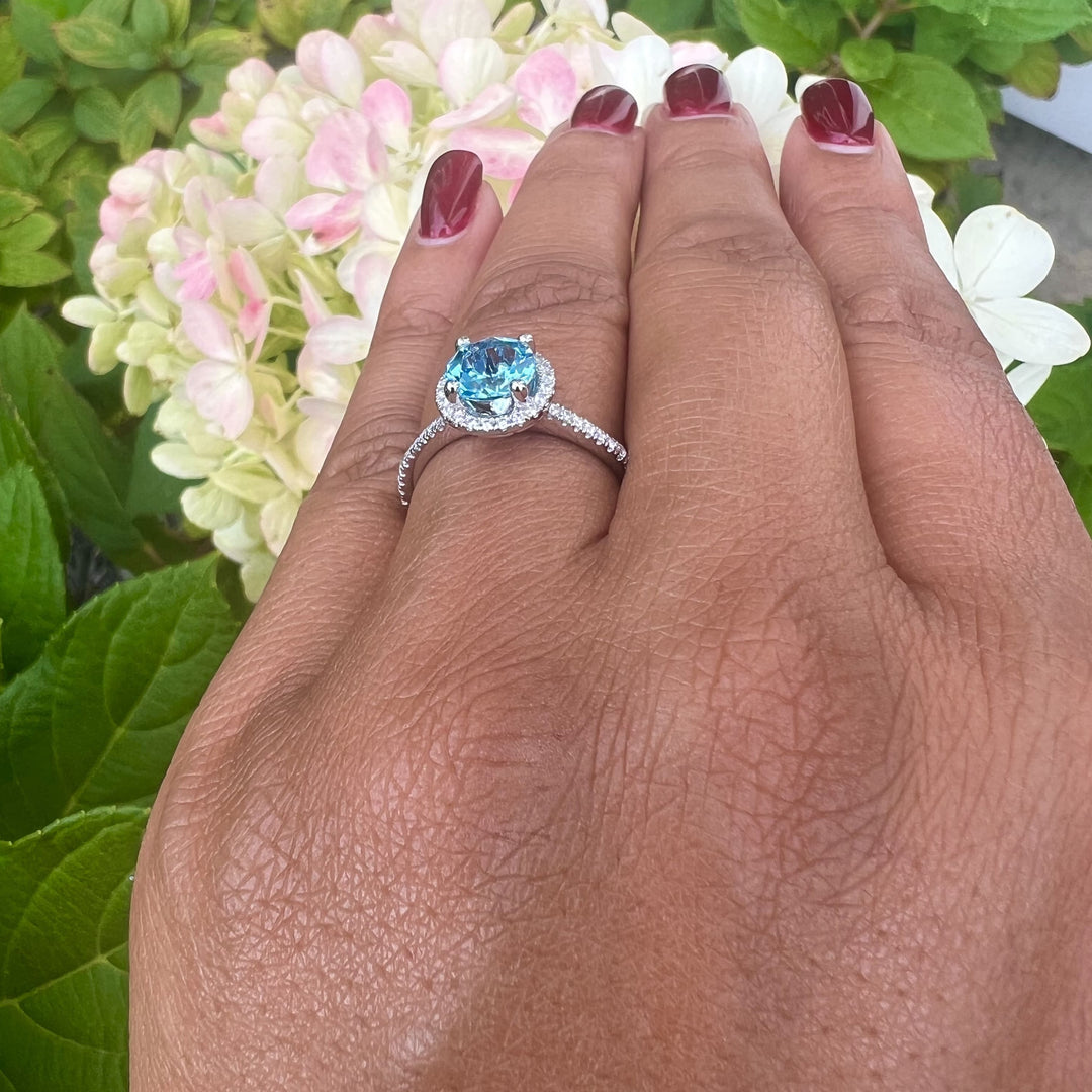 blue topaz ring in white gold with diamonds