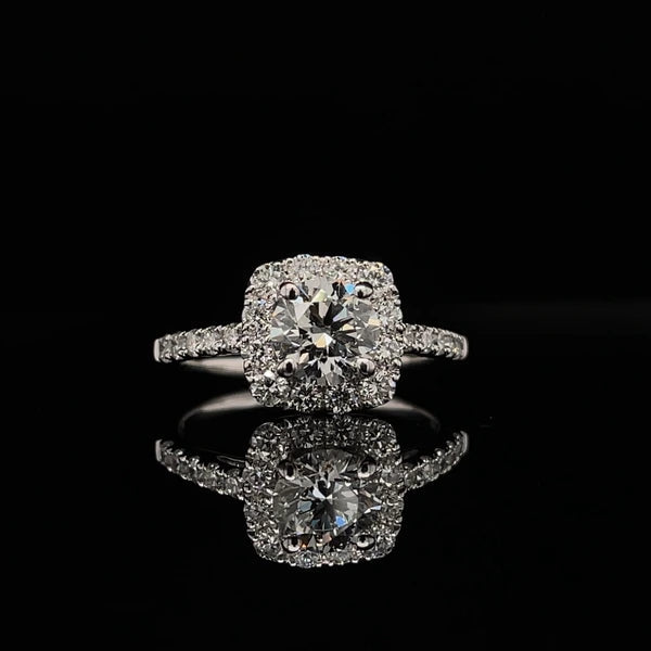 Round Diamond Engagement Ring